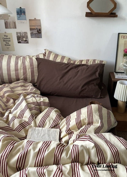 Liam Striped Bedding Set / Pink