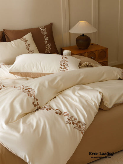 Lily of the Valley Embroidered Silky Bedding Set / Green