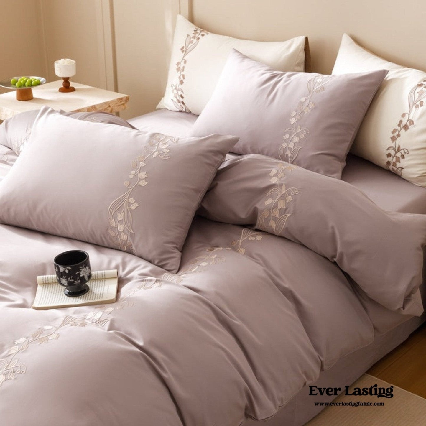 Lily of the Valley Embroidered Silky Bedding Set / Pink