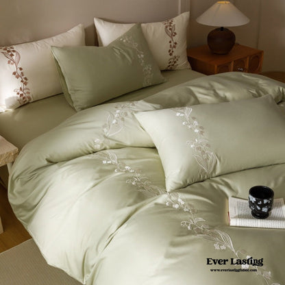 Lily of the Valley Embroidered Silky Bedding Set / Pink