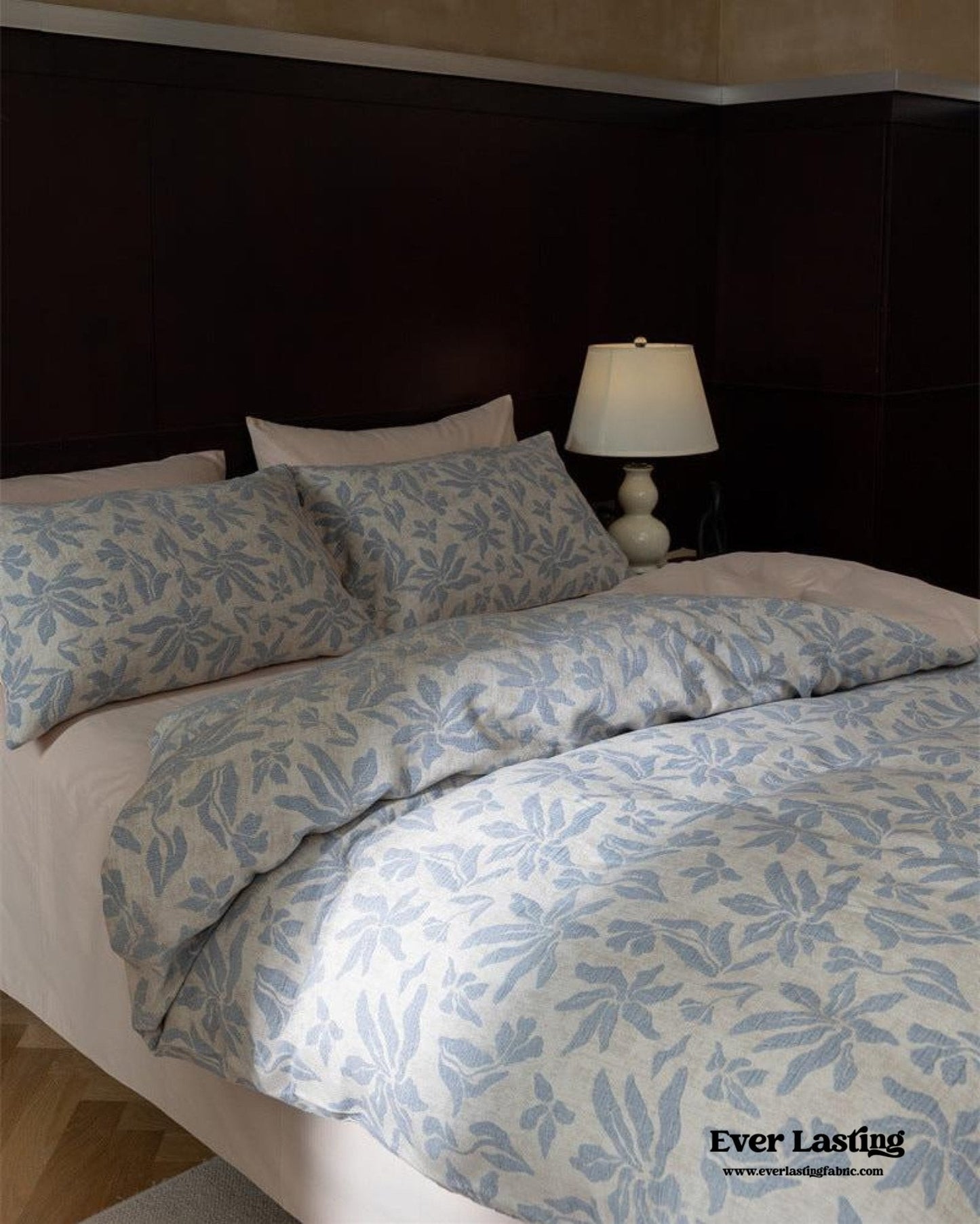 Lucien Silky Vintage Jacquard Bedding Set / Blue