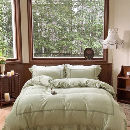 Madeleine Lace Double Gauze Ruffle Bedding Set / Brown
