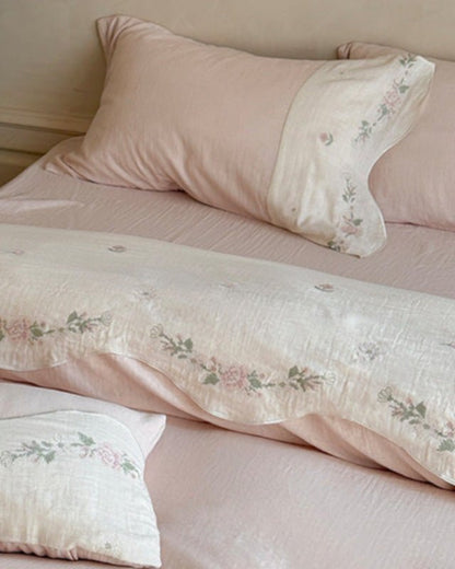 Maeve Floral Double Gauze Bedding Set / Khaki