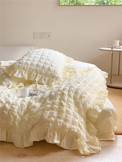 Marshmallow Puff Ruffle Bedding Set / Yellow