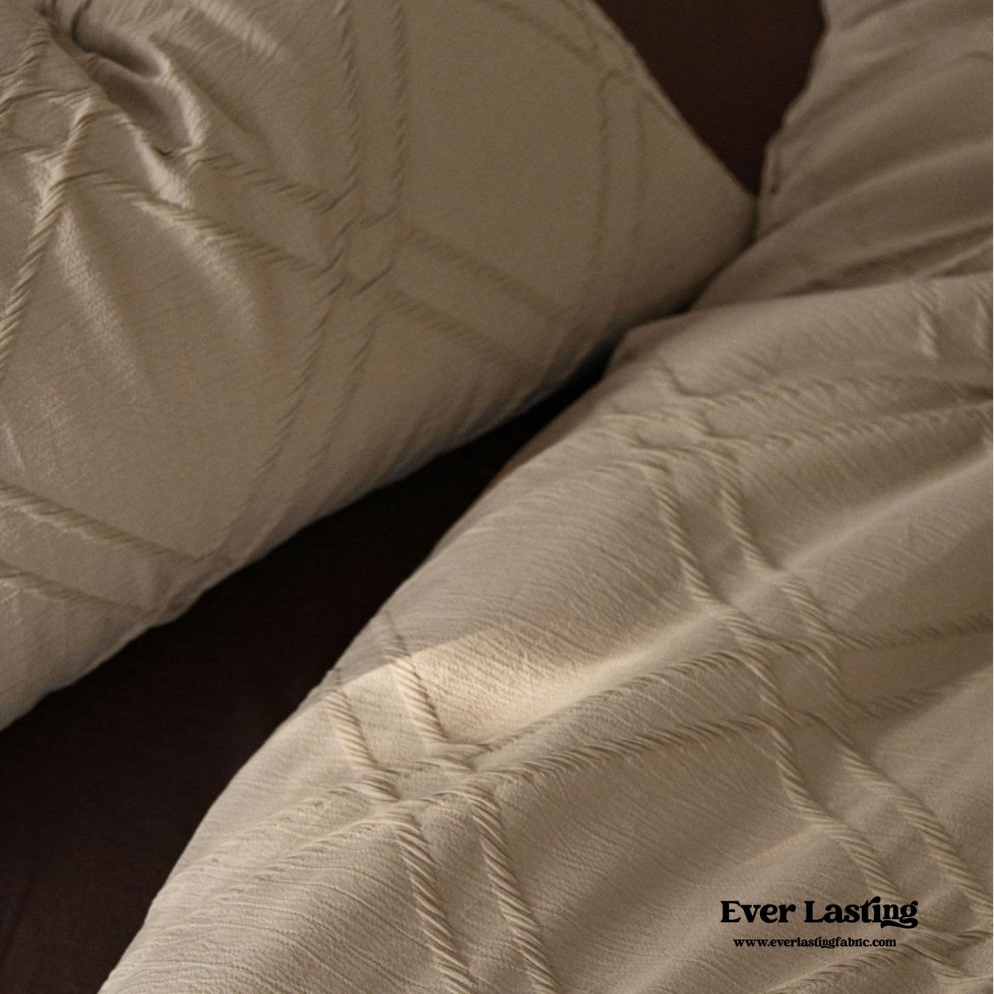 Millard Geometric Jacquard Bedding Set / Beige