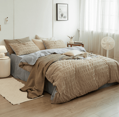 Minimal Bubble Textured Bedding Set / White