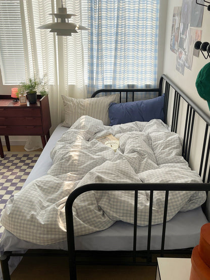 Mixed Gingham Striped Bedding Set / Pink