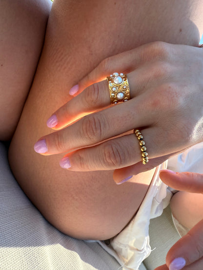 hammered waterproof wide band pearl ring