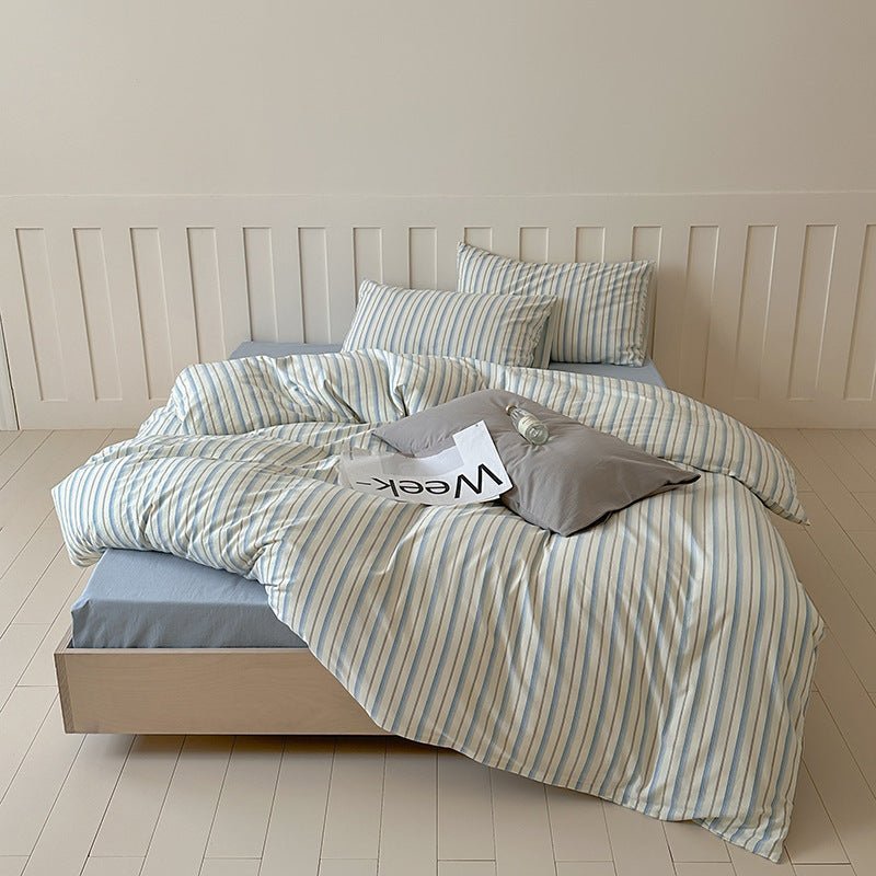 Parker Minimalist Striped Bedding Set / Blue & Brown