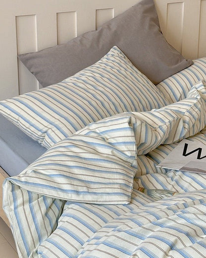 Parker Minimalist Striped Bedding Set / Blue
