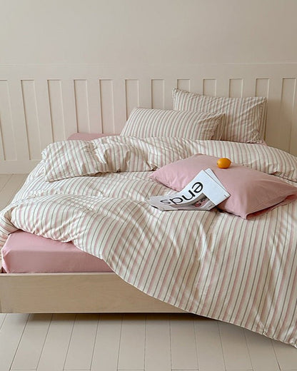 Parker Minimalist Striped Bedding Set / Red