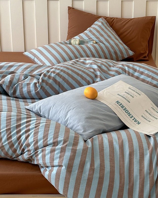 Parker Minimalist Striped Bedding Set / Khaki & Gray