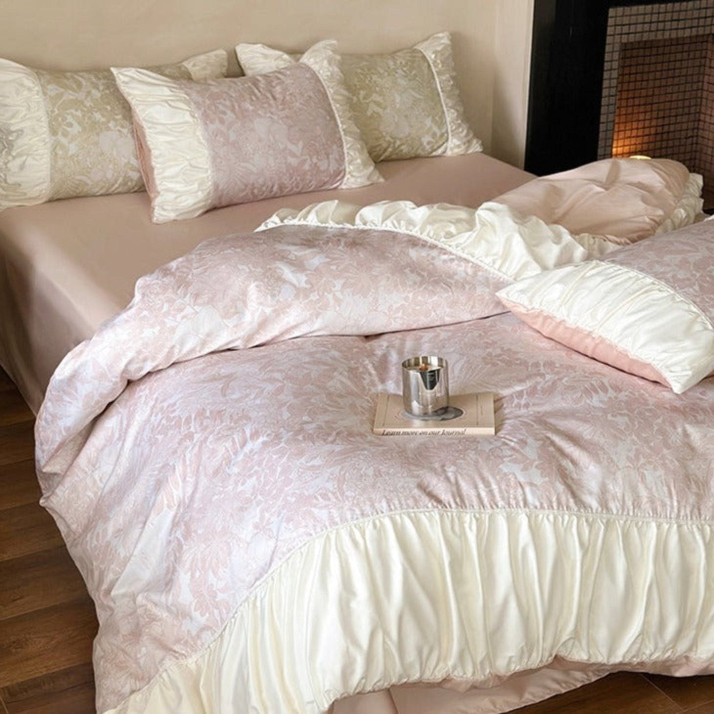 Royal Floral Ruffle Bedding Set / Green