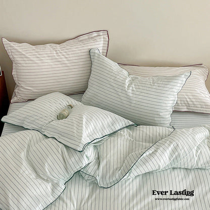 Scandinavian Overlock Striped Bedding Set / White + Green