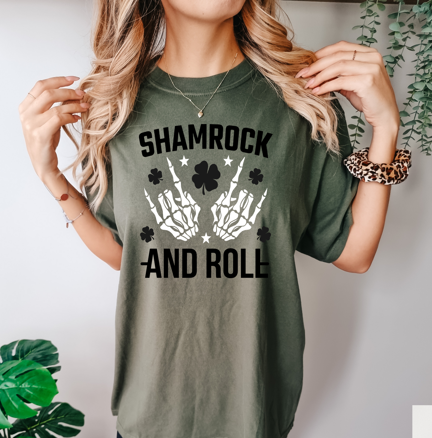 SHAMROCK AND ROLL Short Sleeve T-Shirt