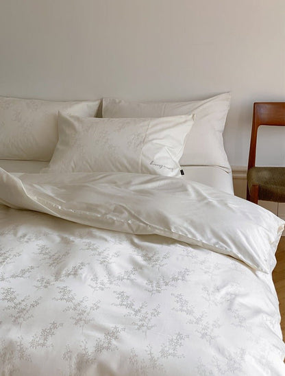 Silky Floral Bedding Set / Snow White