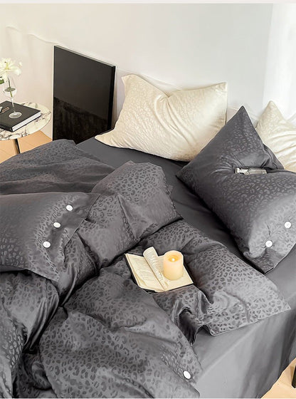 Silky Leopard Buttoned Bedding Set / Baby Pink