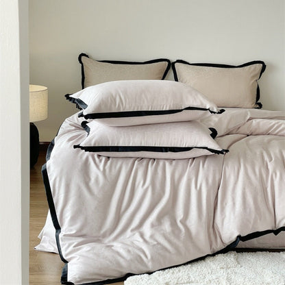 Silky Luxury Heart Textured Bedding Set / Cream