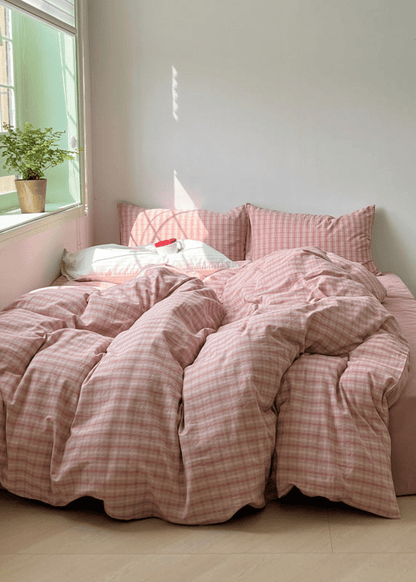 Soft Blend Plaid Bedding Set / Pink