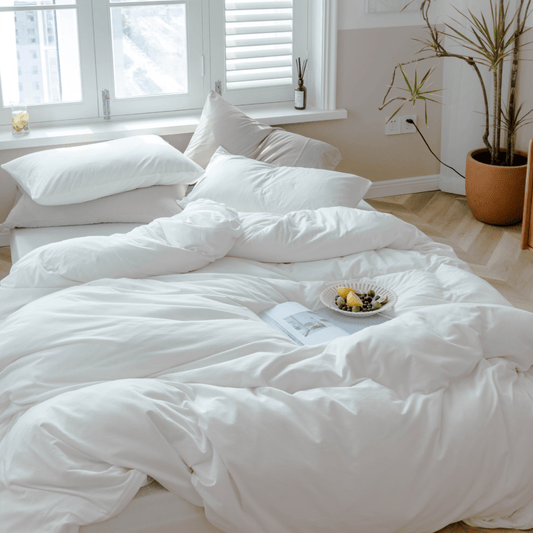 Solid Bedding Set / White
