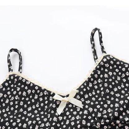 Sophie Pastoral Floral Pajama Set / Red