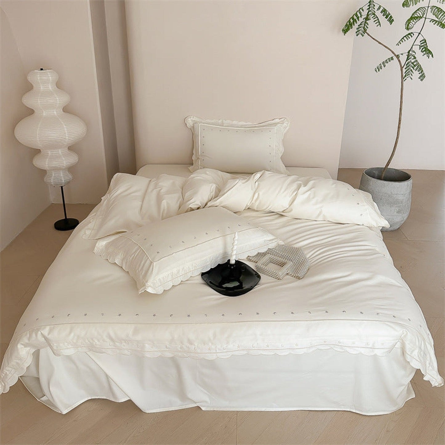 Star Gaze Short Cake Ruffle Bedding Set / Purple