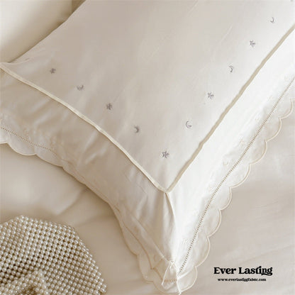 Star Gaze Short Cake Ruffle Bedding Set / White