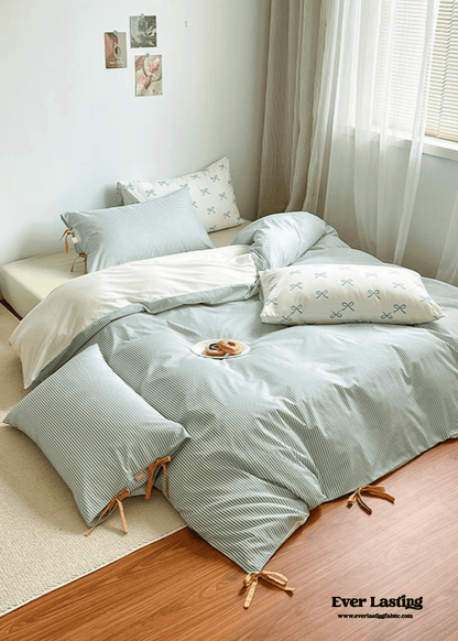 Sweet Bow Striped Bedding Set / Pink