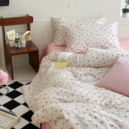 Sweet Floral Bedding Set / Cream