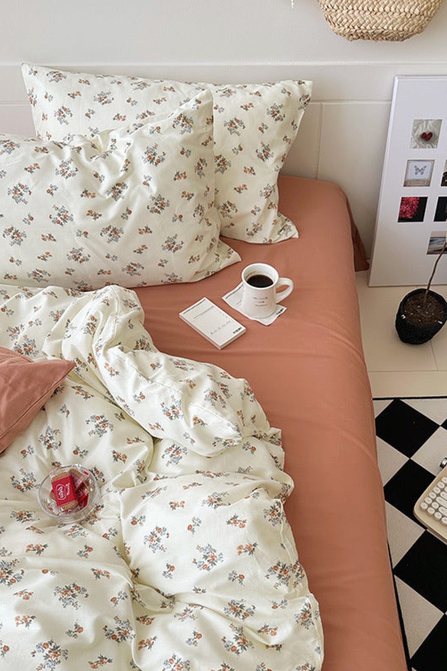 Sweet Floral Bedding Set / Floral Blue