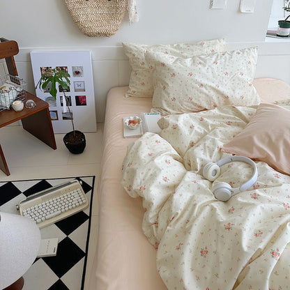 Sweet Floral Bedding Set / Floral Blue