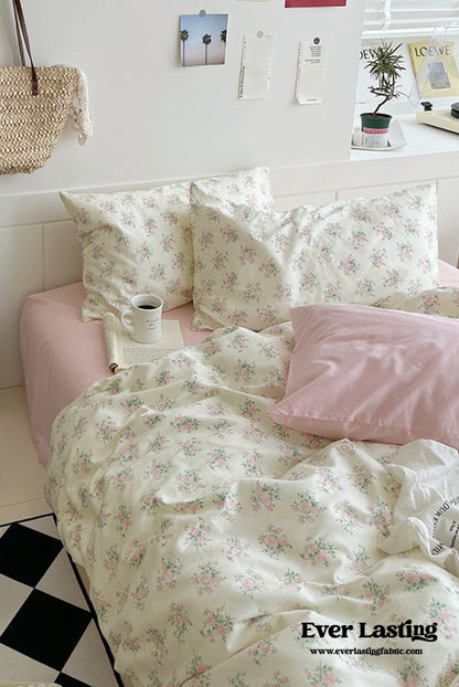 Sweet Floral Bedding Set / Floral Blue