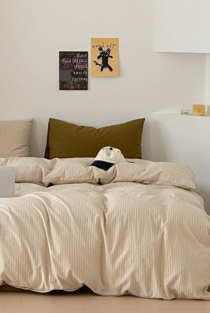 Thin Striped Bedding Set / Blue