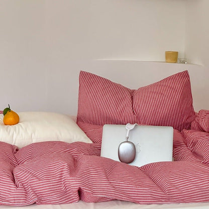 Thin Striped Bedding Set / Red