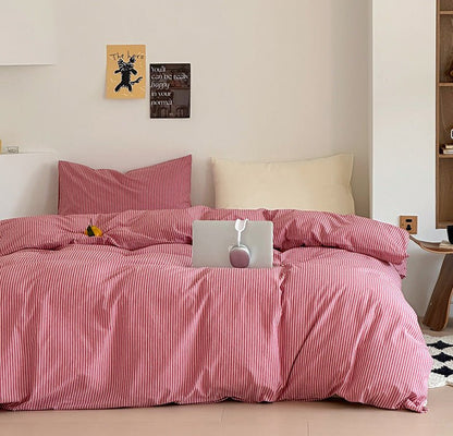 Thin Striped Bedding Set / Red