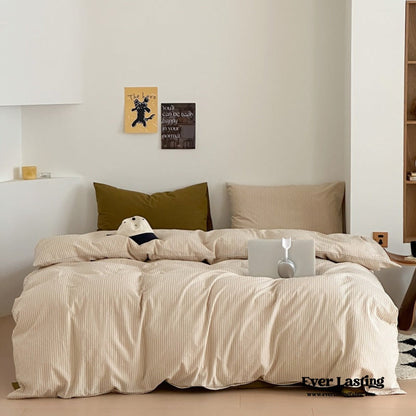 Thin Striped Duvet Cover / Red