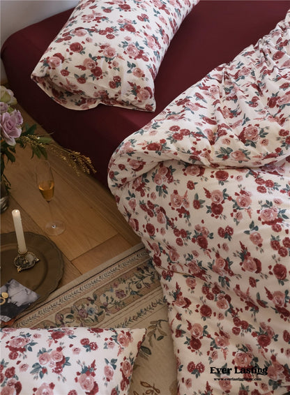 Vintage Floral Jersey Knit Bedding Set / Maroon Red