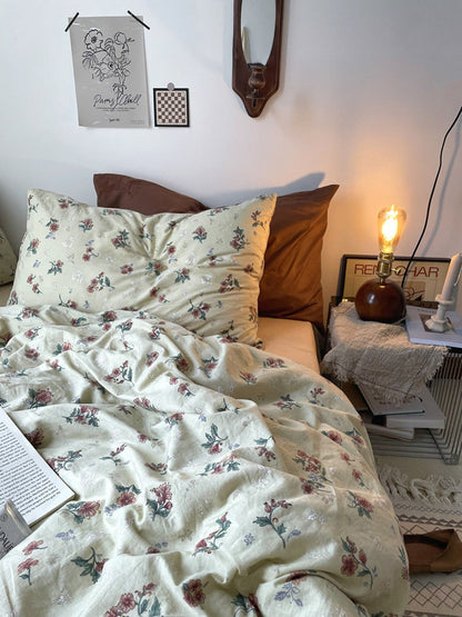 Vintage Inspired Floral Duvet Cover / Brown + Beige