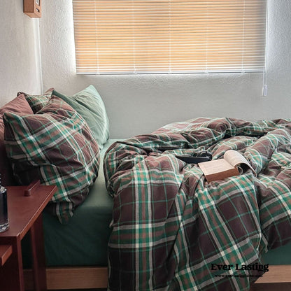 Vintage Plaid Bedding Set / Green & Brown