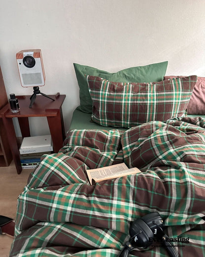Vintage Plaid Bedding Set / Green & Brown