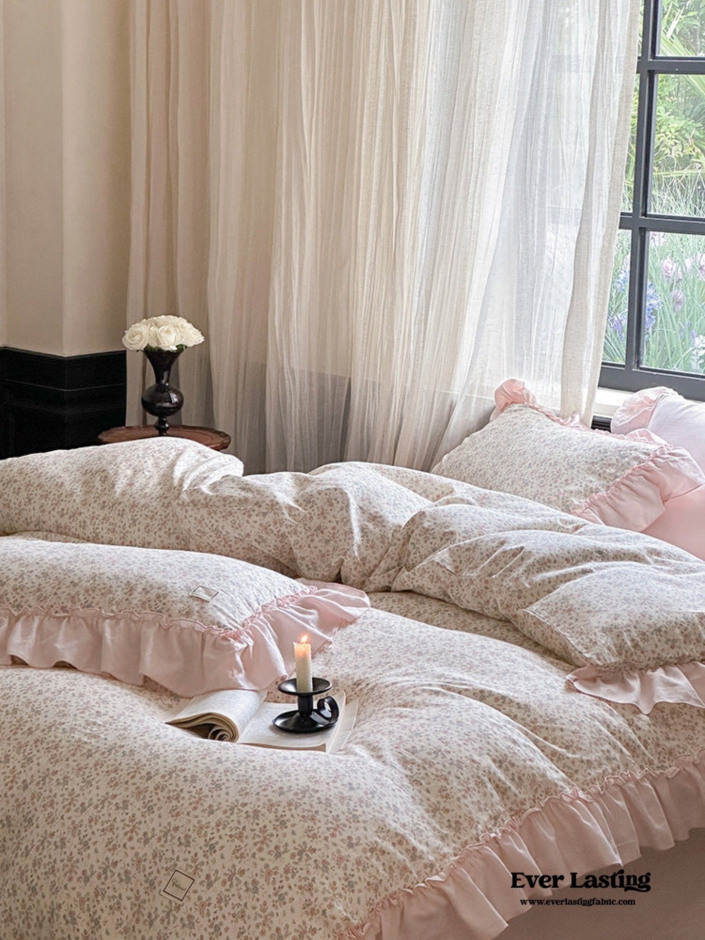 Vivienne Floral Double Gauze Bedding Set / Blush Pink