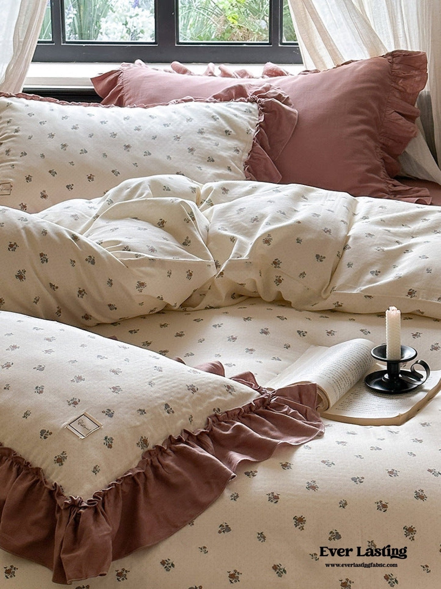 Vivienne Floral Double Gauze Bedding Set / Blush Pink