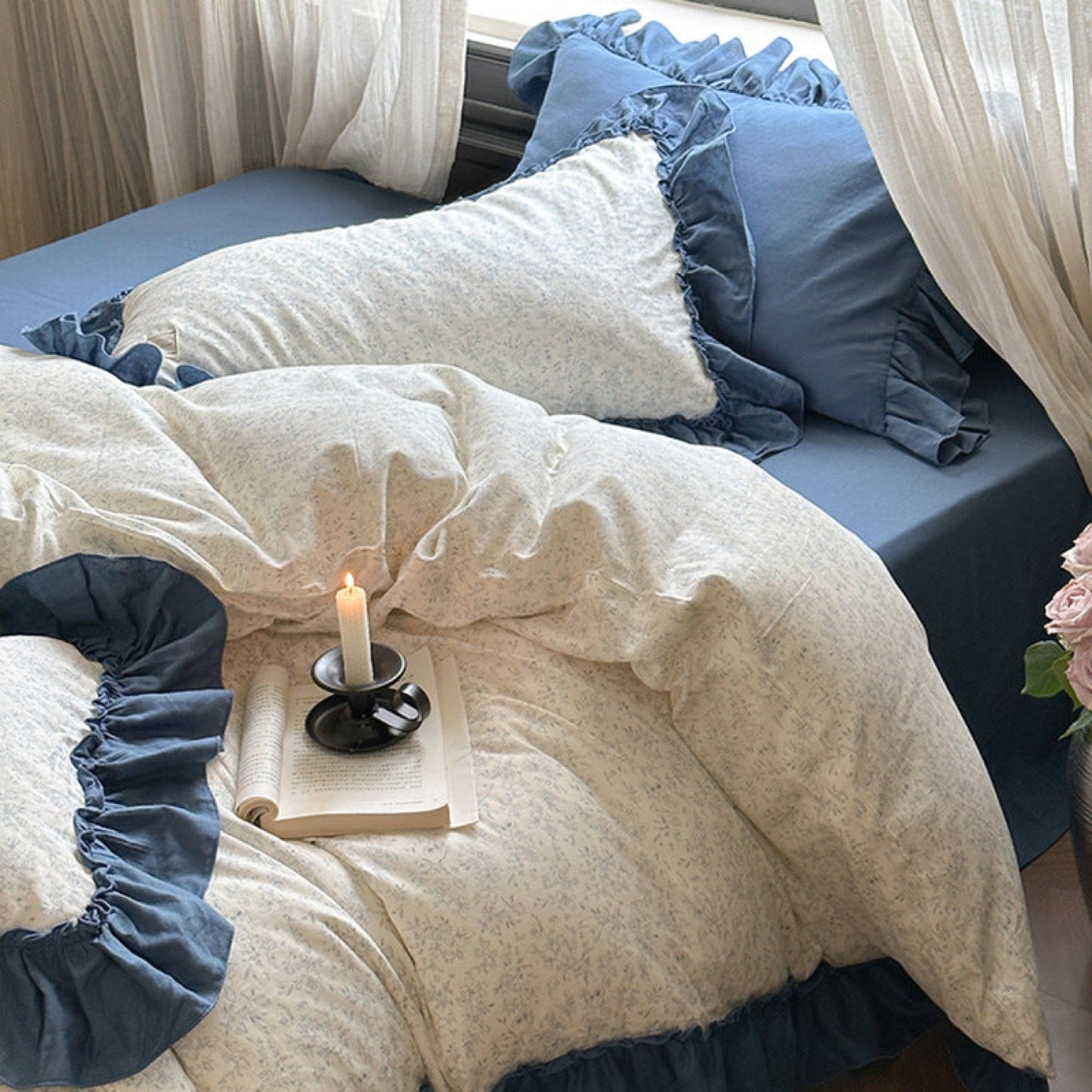Vivienne Floral Double Gauze Bedding Set / Cobalt Blue