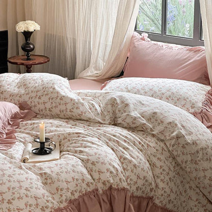Vivienne Floral Double Gauze Bedding Set / Maroon Red