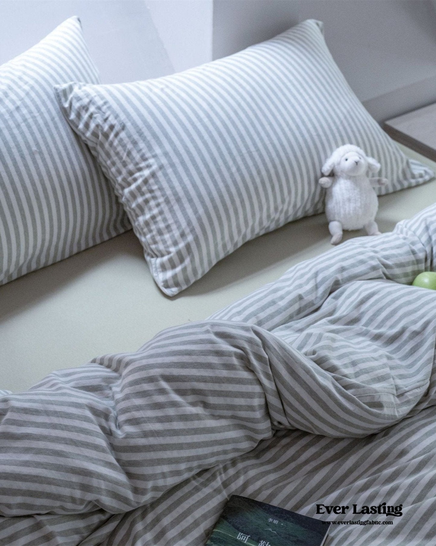 Wren Fresh Striped Jersey Knit Bedding Set / Green