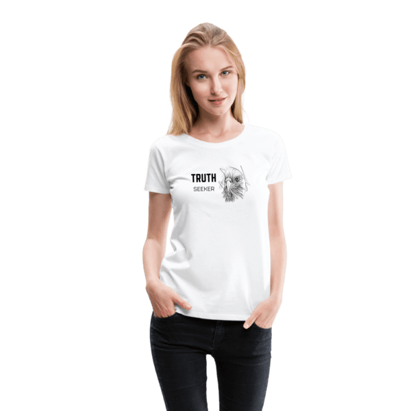 Born Patriotic - Truth Seeker | Women's T-Shirt