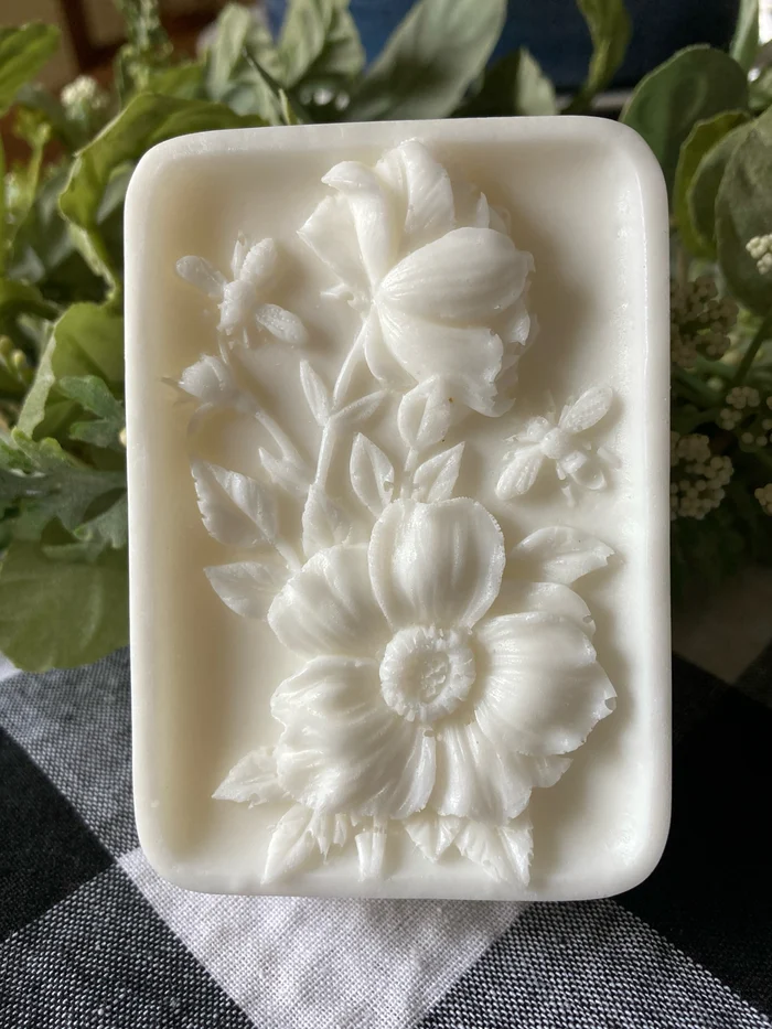 honeybee-and-wildflowers-artisanal-honey-soap