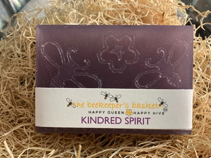 kindred-spirit-honeybee-glycerin-body-bar