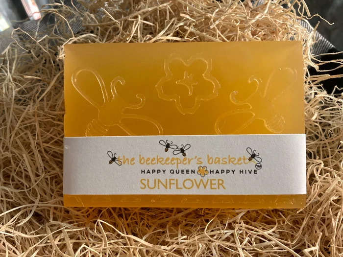 sunflower-honeybee-glycerin-soap